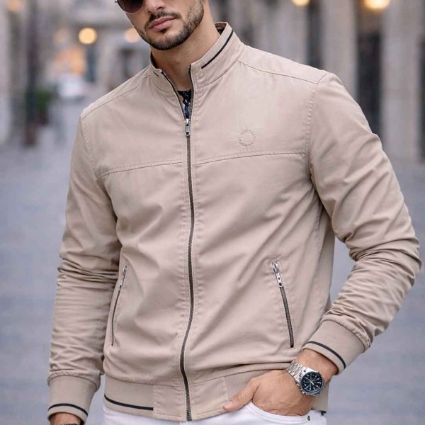 Veste Homme Demi-Saison en Coton – Style Moderne avec Fermeture Zippée B1426 Veste Homme Demi-Saison en Coton – Style Moderne avec Fermeture Zippée B1426